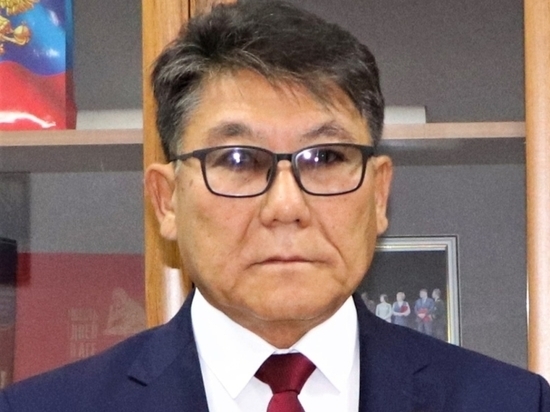 Директор Агинского педколледжа получил высшую награду Монголии