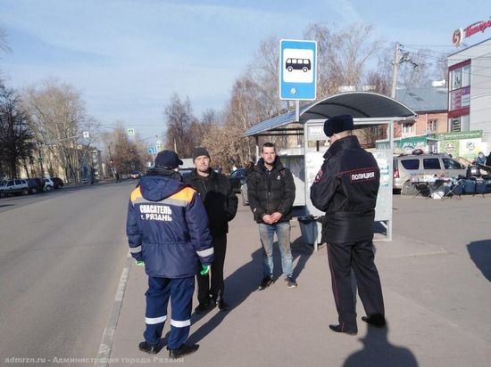 На конечных остановках в Октябрьском районе Рязани прошли масочные рейды