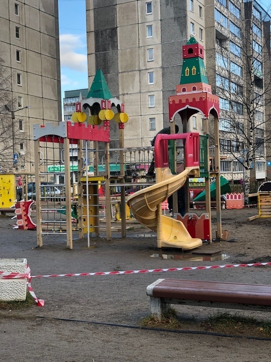 Семь травмоопасных детских площадок уберут в Петрозаводске