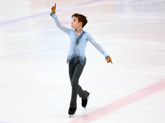 Названа причина снятия российского фигуриста с этапа Гран-при