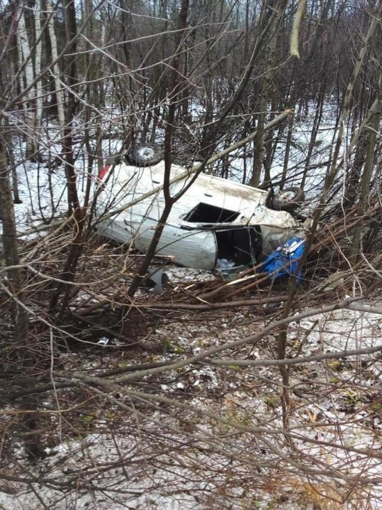 Смерть на трассе: в Костромской области водитель умер за рулем автомобиля