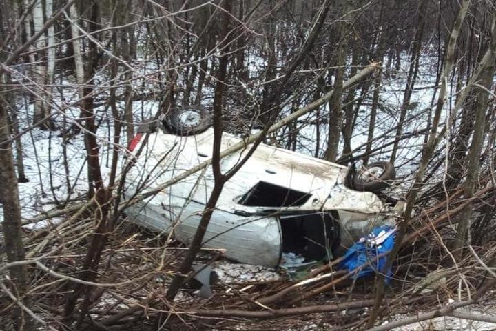 Смерть на трассе: в Костромской области водитель умер за рулем автомобиля