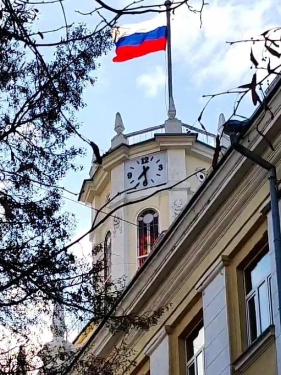 Часы на Главпочтамте в Кемерове починили спустя неделю