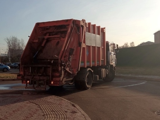 Регоператор потребовал повысить тарифы на вывоз мусора на правом берегу Красноярска