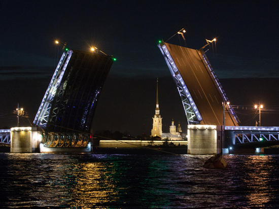 Стала известна дата окончания разводки мостов в Петербурге