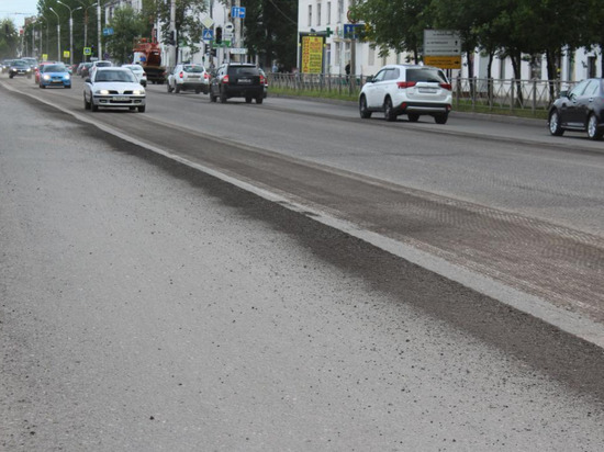 Движение по Октябрьской и Панкратова в Великом Новгороде частично перекрыли