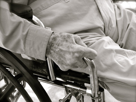 Житель Бурятии задушил парализованную тетю из-за ее храпа