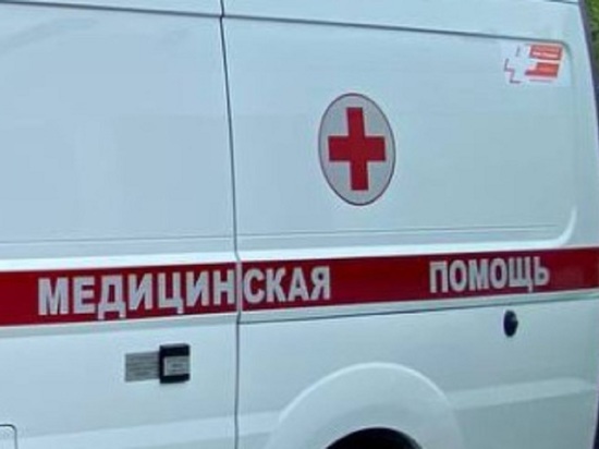 Под Белгородом 15-летняя девушка попала в больницу после наезда иномарки