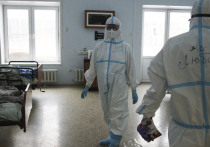 Врач-инфекционист Видновской районной клинической больницы Денис Мирошников рассказал о новых осложнениях, которые начали встречаться у госпитализированных с коронавирусом пациентов