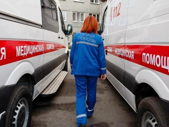 В Тверской области медики спасли женщину с двумя ранениями