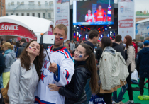 Петербург, как известно, дважды принимал чемпионат мира по хоккею. Примерно через полтора года состоится еще один. Рассказываем, чего от него ждут жители нашего города, которым посчастливилось побывать на хоккейных турнирах несколько лет назад.