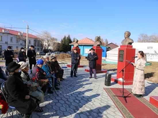 В Кызыле  открыли бюст первого  посла Тувы в Монголии