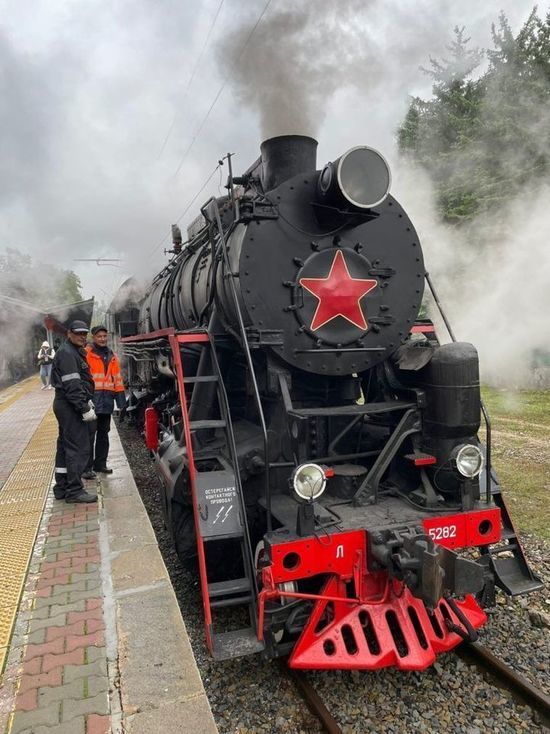 Железноводск первым встречает ретропоезд с туристами