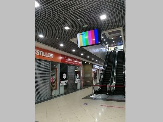 В брянском ТРЦ «Аэропарк» закрылись на локдаун почти все магазины