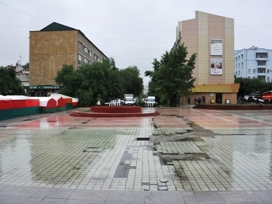 Театральную площадь откроют после праздников в Чите