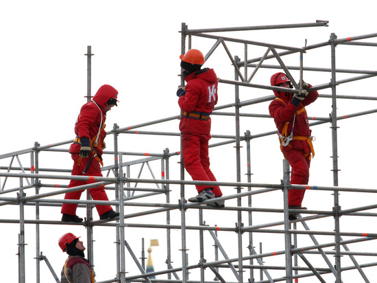 В мэрии Москвы решили отказаться от мигрантов на стройках