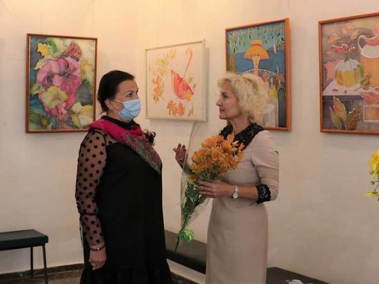 В Феодосии открыли персональную выставку Людмилы Кириленко