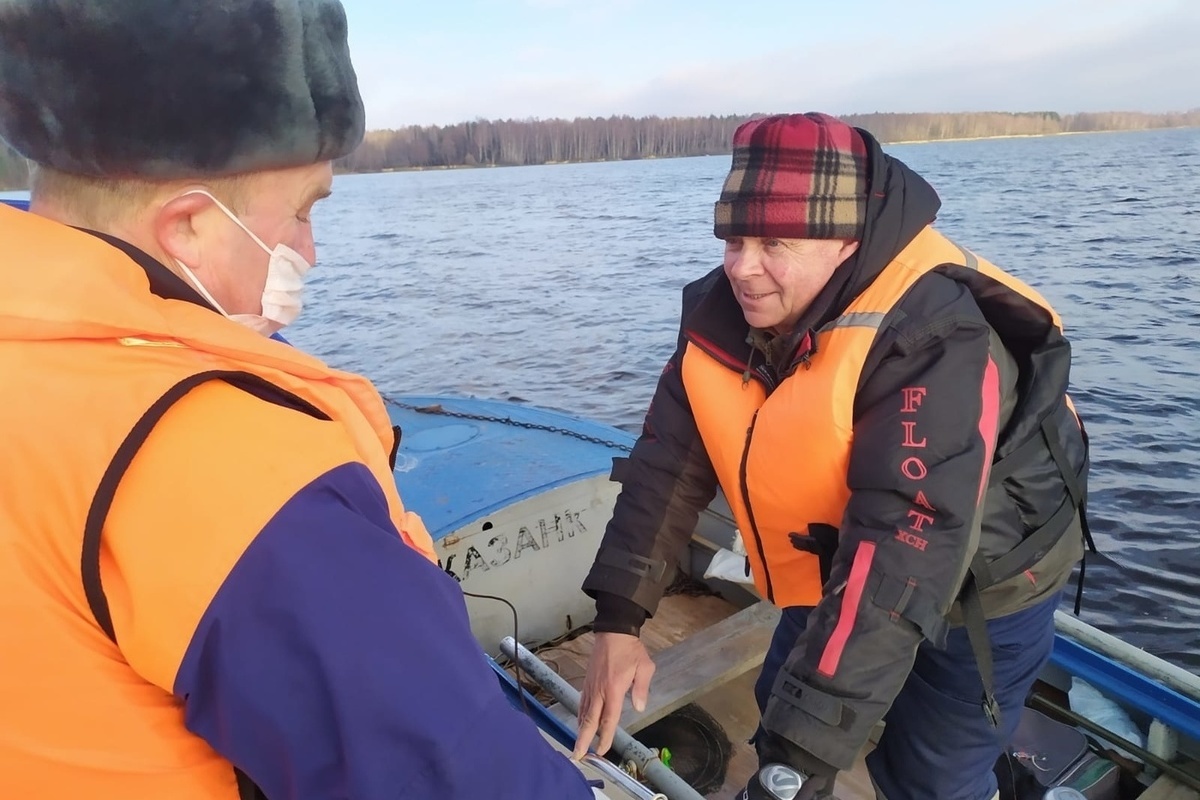 Костромские спасения: плыла-качалась лодочка по Волге по реке