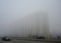 Туман, опустившийся на Москву утром 2 ноября 2021 года, спутал планы тех, кто собирался улететь куда-то на ноябрьские праздники – в столичных аэропортах задержано более 100 рейсов, и неизвестно, когда самолёты смогут подняться в воздух