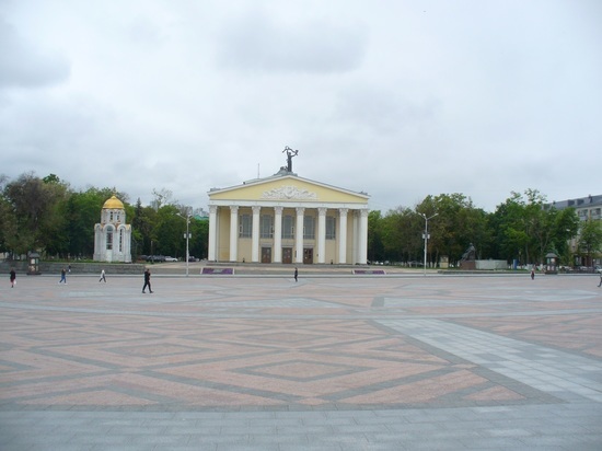 На Соборной площади в Белгороде нашли человеческие останки