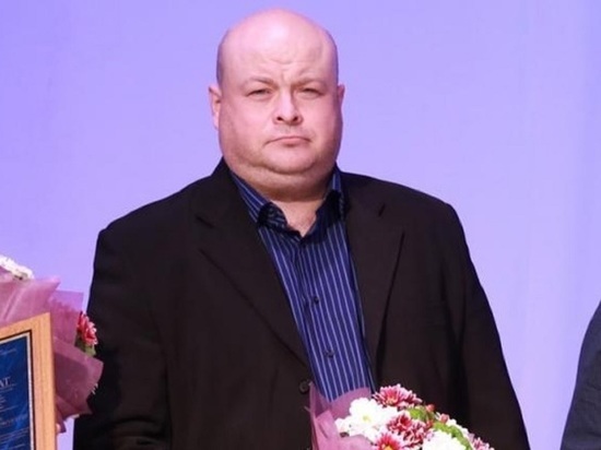 Начальника отдела северодвинского оборонного предприятия г-на Паникаровских взяли ещё в конце 2020-го по подозрению во взяточничестве и вымогательстве мзды. Паровозом он потянул и двух своих замов