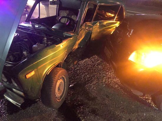 Торопившийся развернуться на дороге в Тверской области водитель получил травму позвоночника