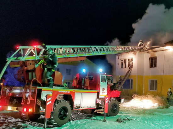 Тушили почти 5 часов: жилой деревянный дом сгорел в Пангодах