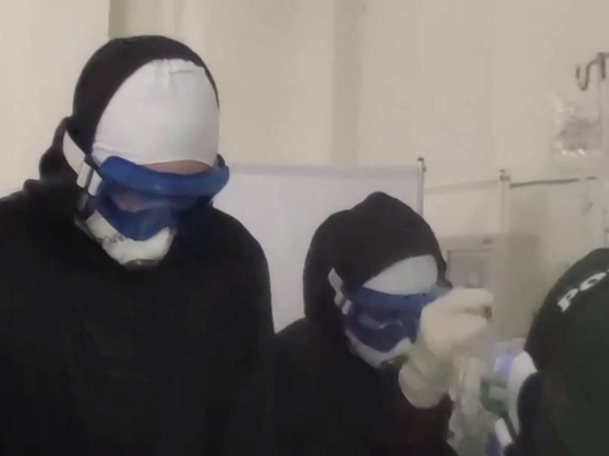  «Оставайтесь дома»: врачи из Красноярска сняли леденящее душу видео из «красной зоны»
