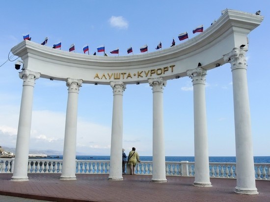 В крымские гостиницы разрешили заселяться без QR-кодов