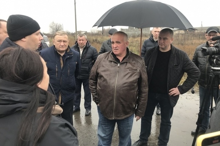 Костромской губернатор Сергей Ситников проверил как выглядит дорога к деревне Павино