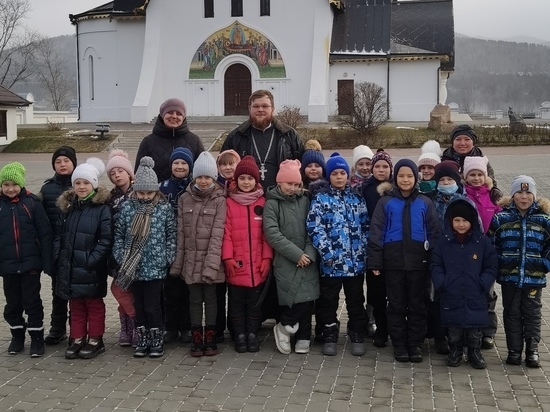Благотворительный проект для детей запустил храм в Красноярском крае ко Дню народного единства