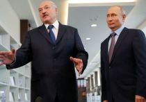 Президенты России и Белоруссии Владимир Путин и Александр Лукашенко поставили свои подписи под интеграционным декретом Союзного государства