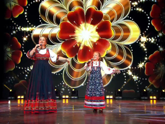 Астраханка выступила в дуэте с Мариной Девятовой