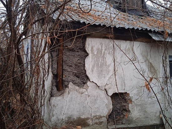 Поселок под Луганском попал под обстрел