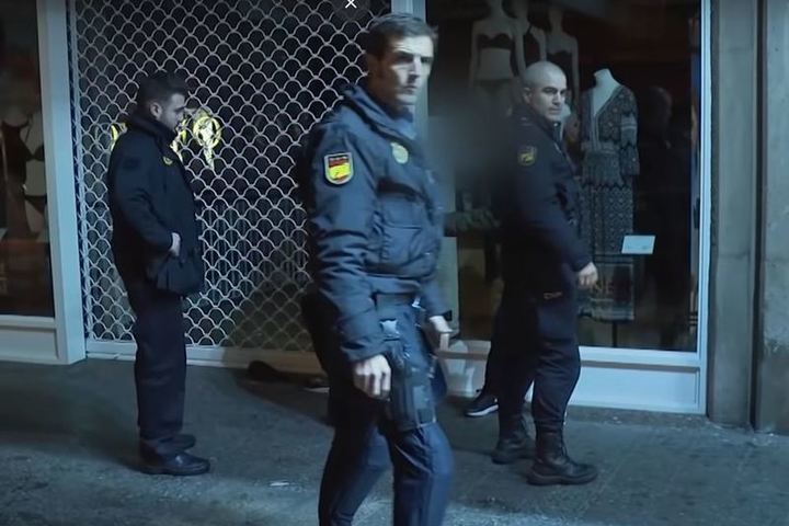 Застрелил мигранта. Застрелил мигранта