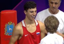 Россиянин Бижамов выиграл серебро ЧМ по боксу