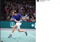 Россиянин Даниил Медведев вышел в полуфинал теннисного турнира серии “Мастерс” в Париже