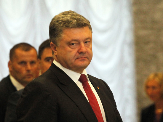 Порошенко: украинцы "сбросили розовые очки" по поводу Зеленского
