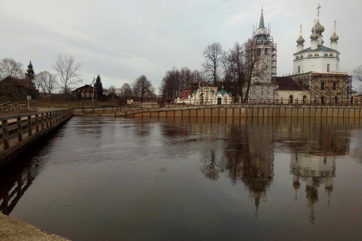 Холуй Ивановская область храм