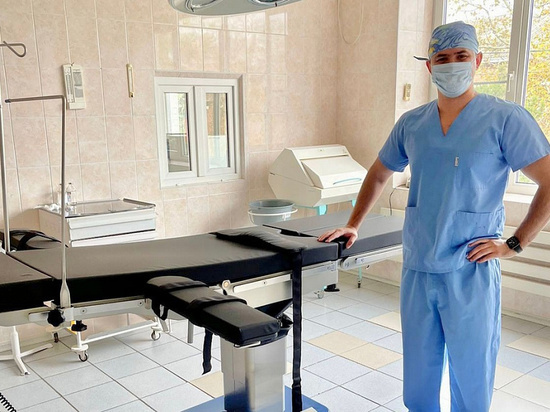В районные больницы Кубани закупили новые хирургические столы