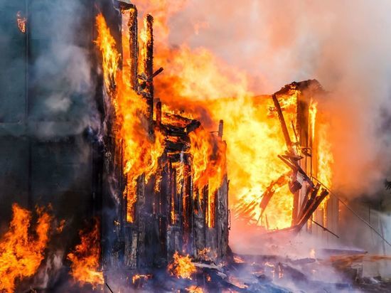 Мужчина получил ожоги в результате пожара во Всеволожском районе