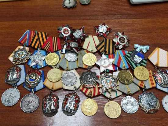 Житель Алтайского края купил медали ВОВ и пытался перепродать их иностранцу