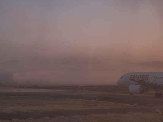 Густой туман стал причиной задержки рейсов в аэропорту Бегишево
