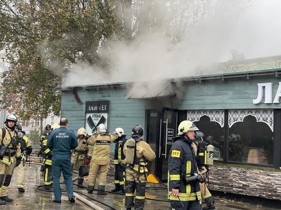 В Ростове полностью ликвидировали пожар в кафе