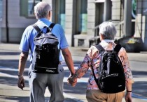 Как сообщает Scientific Reports, профессор Монреальского университета Йоэль Пеллетье рассказал журналистам о результатах исследования, в котором ученые выясняли реакцию организма людей разного возраста на бессимптомное течение коронавируса