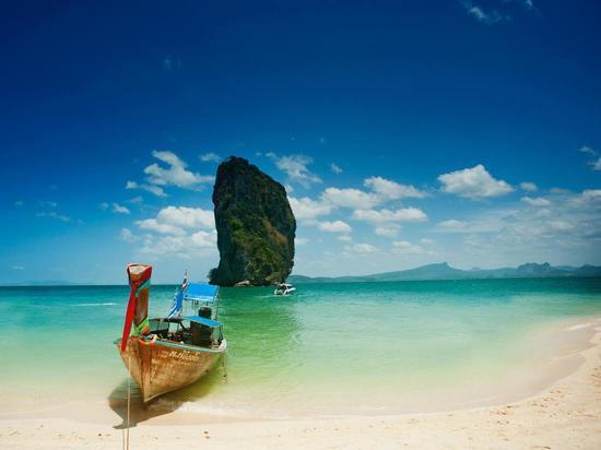 Курорты страны продолжают пустовать