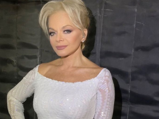 Лариса Долина превратилась в «куклу Барби» и восхитила поклонников