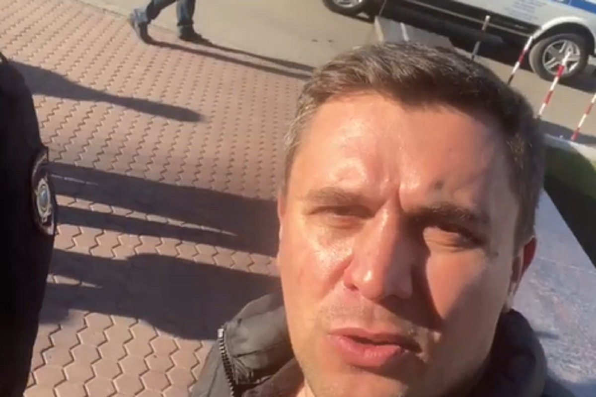 Карикатуры на бондаренко николая. Задержание форум муниципальных депутатов. Депутат митрохин арестован. Задержание депутата. Задержание депутата.