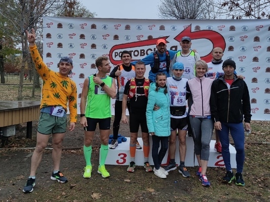 Донецкие бегуны вернулись с соревнований в Ростове с наградами