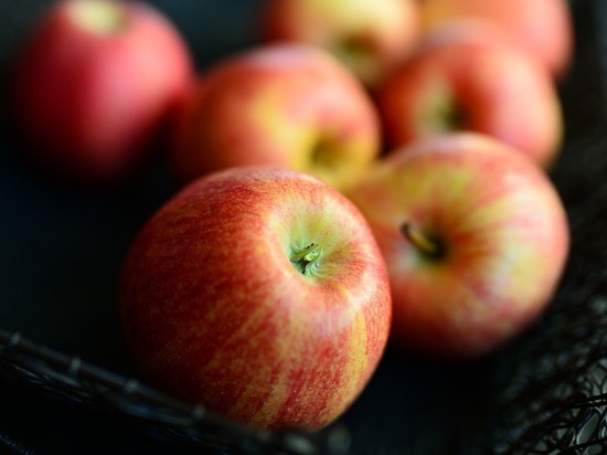 Более 300 кг яблок и груш уничтожили в Чите